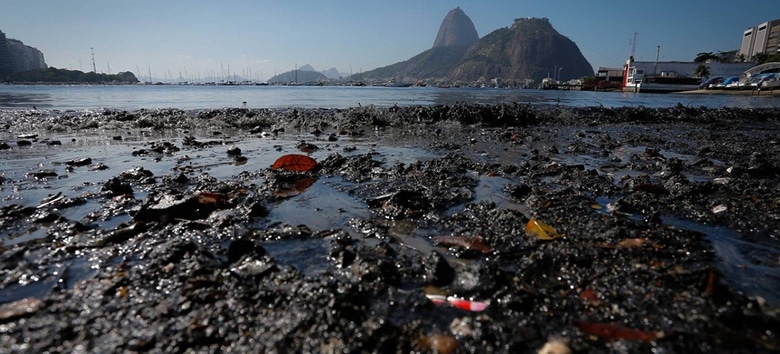Leia mais sobre o artigo Após ressaca, lixo e esgoto invadem Enseada de Botafogo/RJ