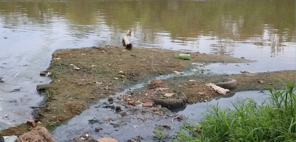 Leia mais sobre o artigo Esgoto sem tratamento é despejado no Rio Paraguai em Mato Grosso