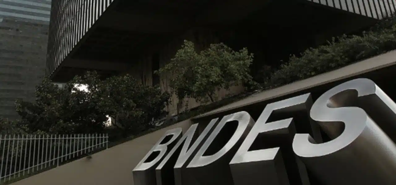 BNDES carimbo verde