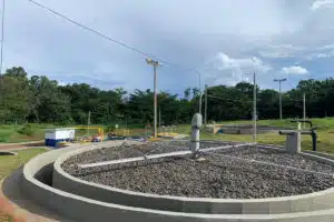Distribuidor rotativo para filtro biológico