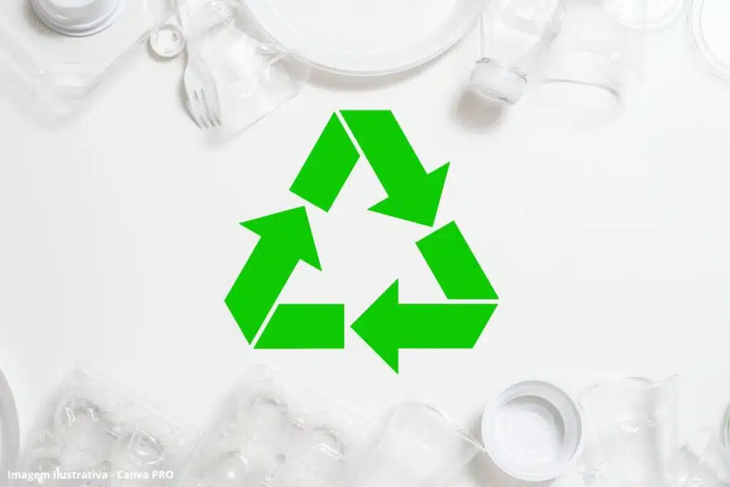 lixo plástico em bioplástico