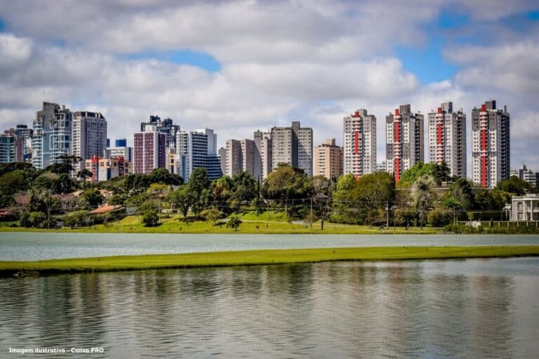 Água e saneamento levam Curitiba ao topo do ranking de qualidade de vida 2026