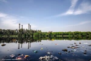 Rios poluídos expõem o atraso do saneamento ambiental no Brasil