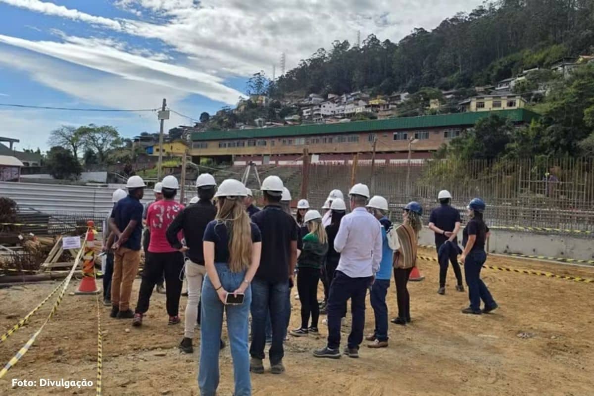 Obras da ETE Itamarati avançam e ampliam tratamento de esgoto para mais de 40 mil moradores em Petrópolis